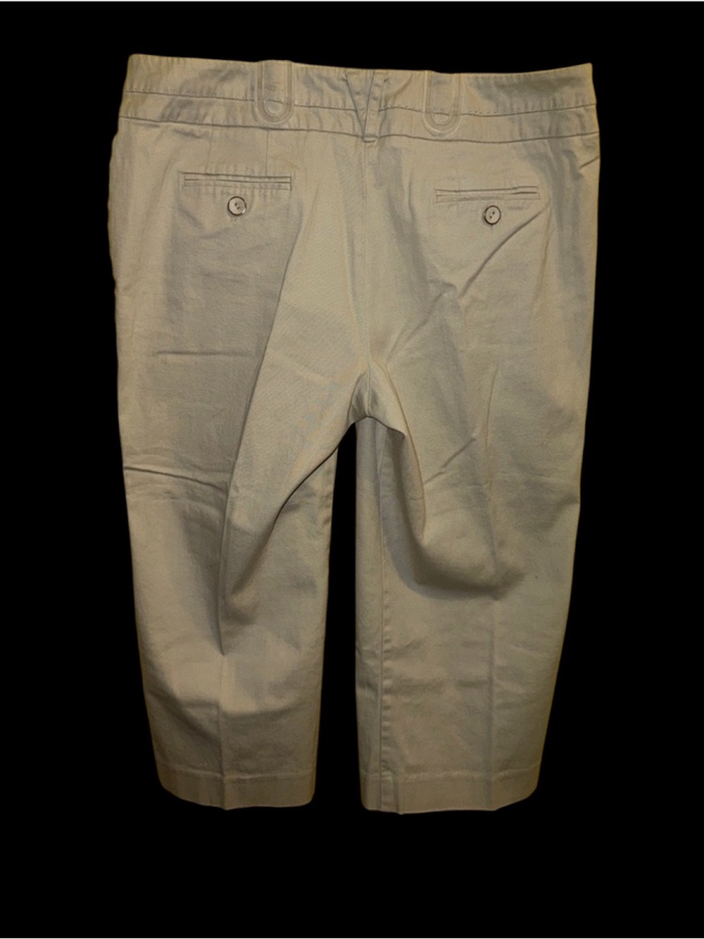 New Directions EUC Khaki Capris - Picture 9 of 9